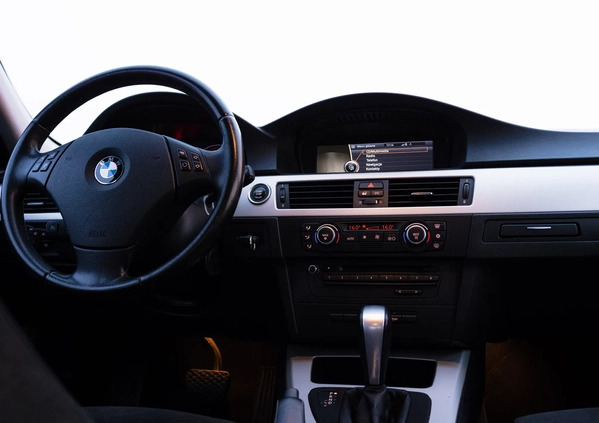 BMW Seria 3 cena 39900 przebieg: 181000, rok produkcji 2009 z Lewin Brzeski małe 529